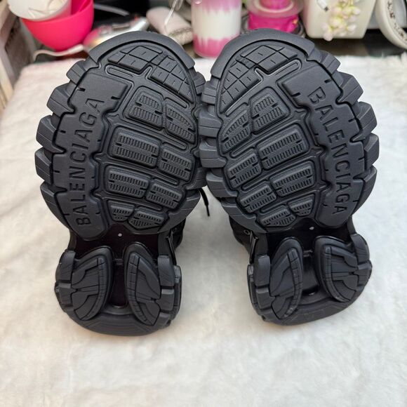 BALENCIAGA TRACK HIKE FAUX FUR-LINED SNEAKERS 'BLACK' - Picture 6 of 12